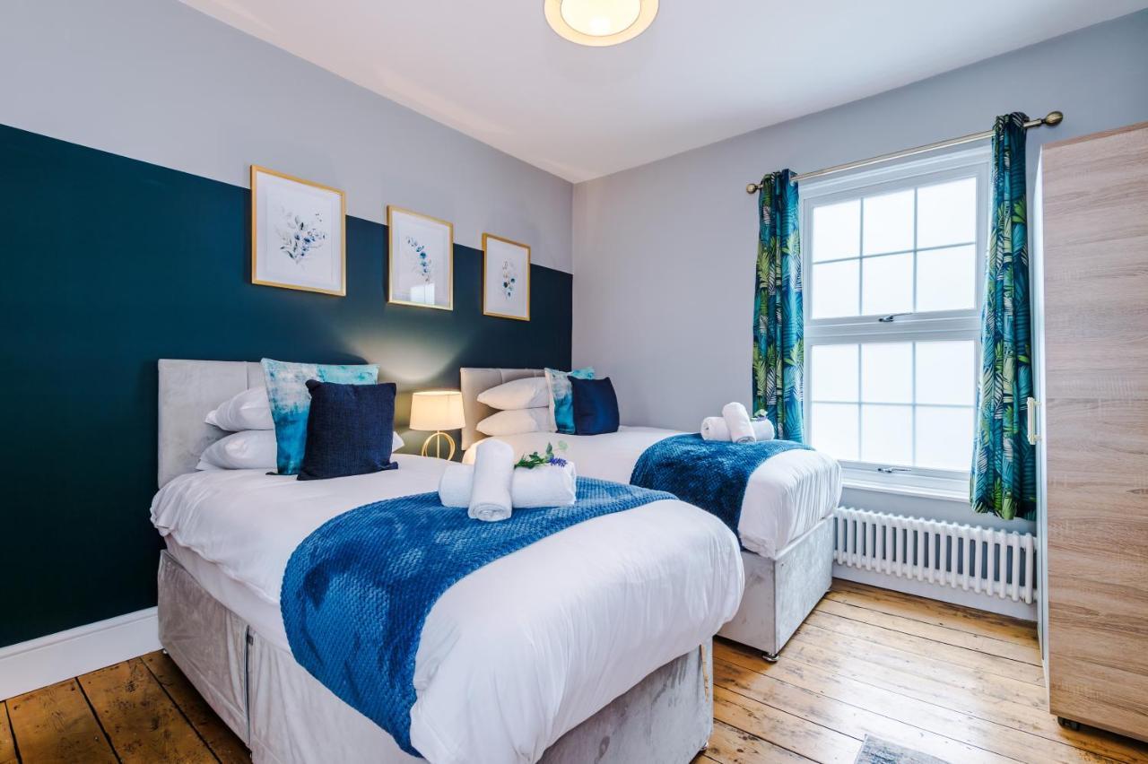 New! Gorgeous 2-Bed Home In Chester City Centre By 53 Degrees Property - Incredible Location, Ideal For Small Groups - Sleeps 6! Экстерьер фото