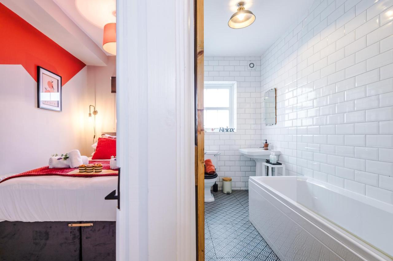 New! Gorgeous 2-Bed Home In Chester City Centre By 53 Degrees Property - Incredible Location, Ideal For Small Groups - Sleeps 6! Экстерьер фото